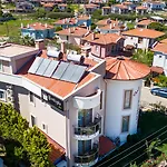 Cunda Giritlioglu Adult Only 2*