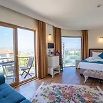 Cunda Giritlioglu Adult Only מלון 2*