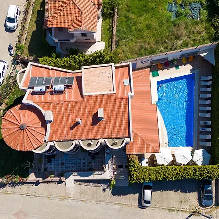 Cunda Giritlioglu Adult Only 2*