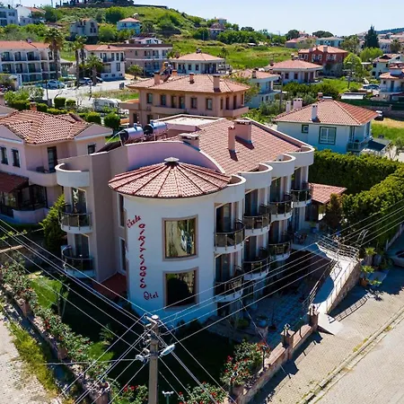Cunda Giritlioglu Adult Only Аявали