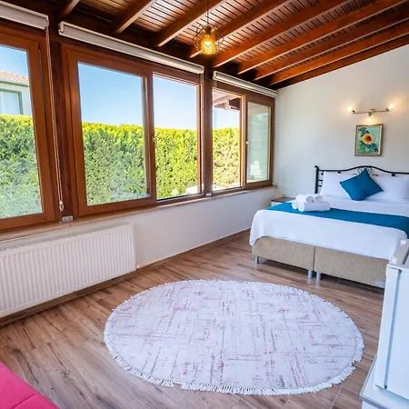 Cunda Giritlioglu Adult Only Айвалик