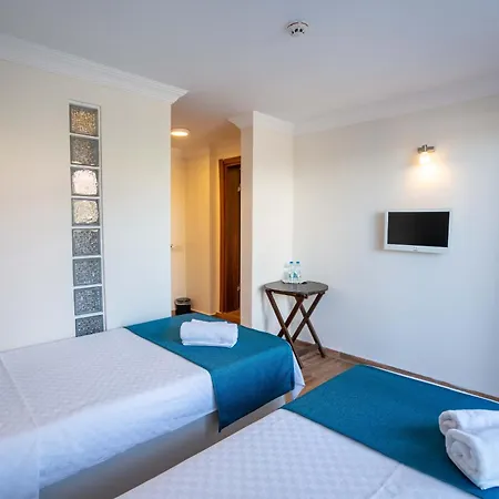 Готель Cunda Giritlioglu Adult Only