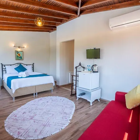 Cunda Giritlioglu Adult Only Hotel 2*