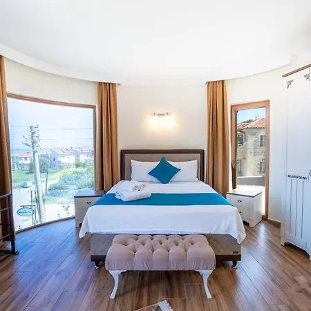 Cunda Giritlioglu Adult Only Готель Айвалик