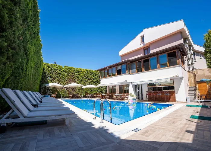 Ξενοδοχείο Cunda Giritlioglu Adult Only 2*